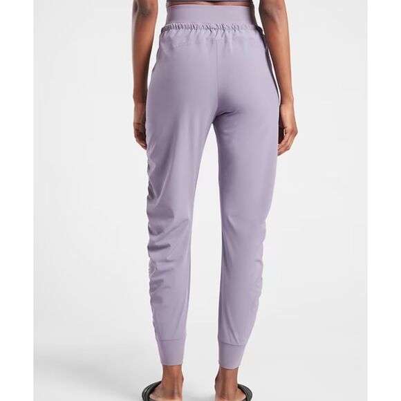 EUC Athleta Lightweight Attitude Pant, Tempest Violet, Sz 6 PETITE - Picture 2 of 6